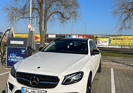 Mercedes-Benz E 220 E 220d T AMG Line Autom.