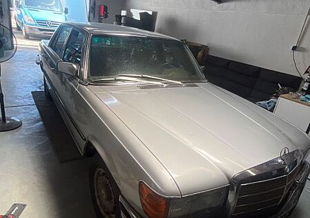 Mercedes-Benz 280