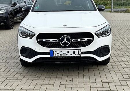 Mercedes-Benz GLA 200 GLA -Klasse