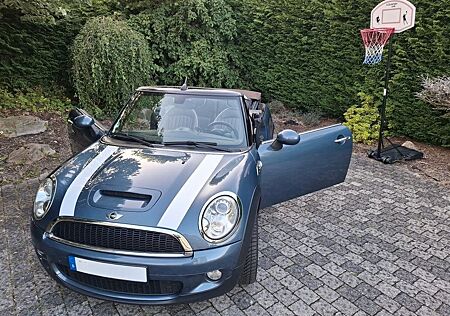 Mini Cooper S Cabrio Cooper S / Garagenfahrzeug