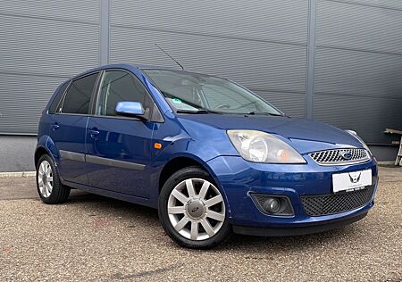 Ford Fiesta Ghia *TÜV NEU/ SHZ/ TEMPO./ 8FACH*