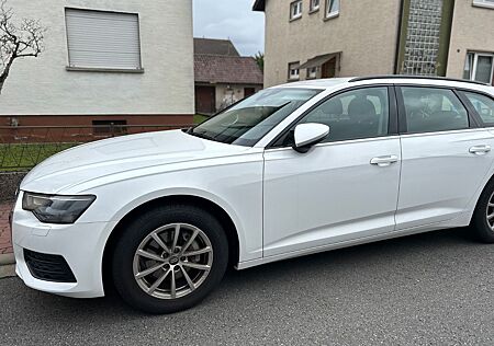 Audi A6 40 TDI quattro S tronic Avant -