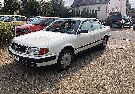 Audi 100