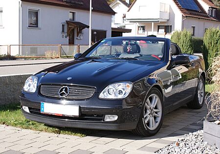 Mercedes-Benz SLK 200 -