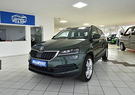 Skoda Karoq LED RFK SHZ Keyless Entry Navi AHK 8x Alu