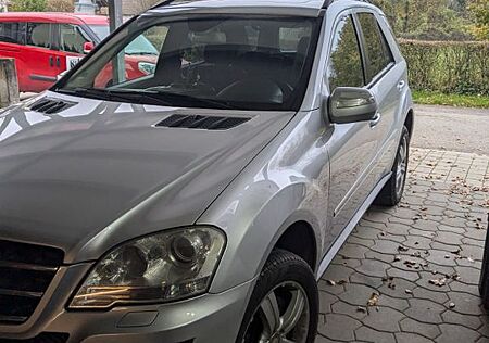 Mercedes-Benz ML 320 CDI 4MATIC -