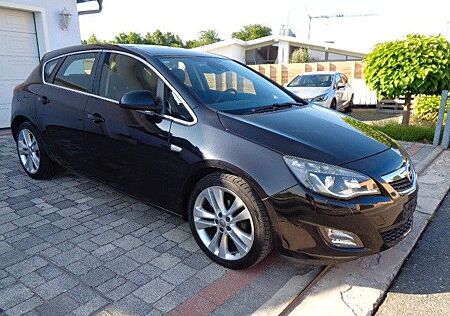 Opel Astra , Sport, Leder, Xenon, Navi, aAhk, Shz, BC