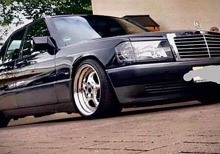 Mercedes-Benz 190