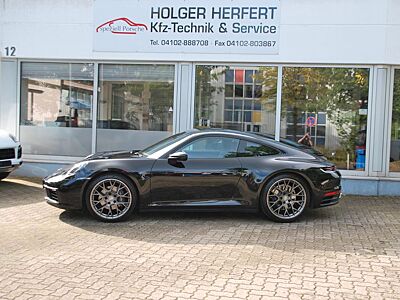 Porsche 992 Carrera Coupe