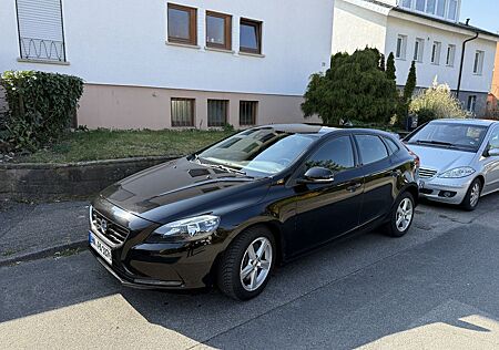Volvo V40 D3