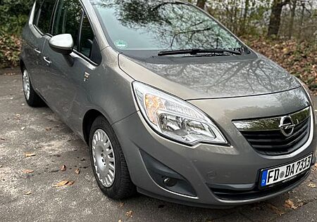 Opel Meriva 1.4 150 Jahre 74kW 150 Jahre