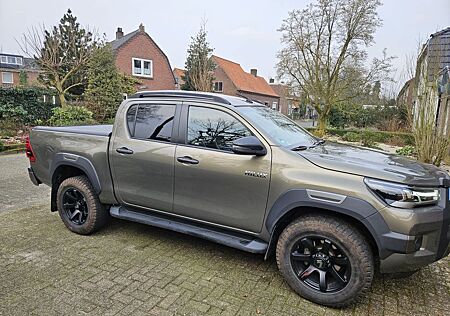 Toyota Hilux 4x4 Double Cab Autm. Invincible