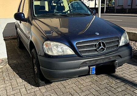 Mercedes-Benz ML 320 - Benzin, AHK, Bj. 10/1999, 254.000 km