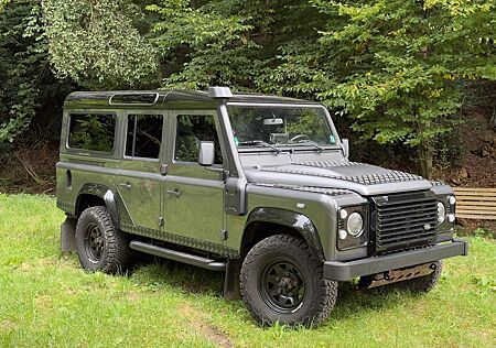 Land Rover Defender 110 TD4 SW SE