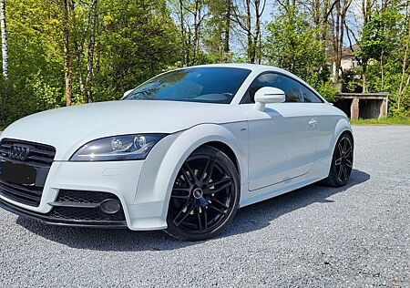 Audi TT Coupe 2.0 TFSI S tronic S-Line Quattro