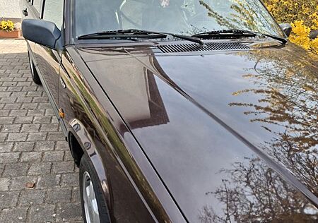 Volvo 740