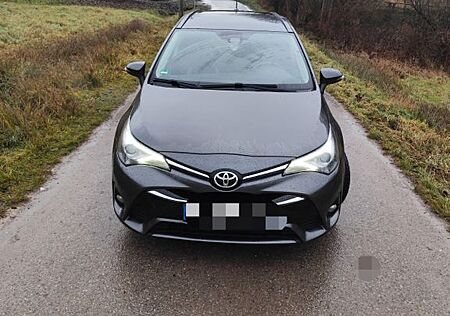 Toyota Avensis 2,0-l-D-4D Executive Touring Sports ...