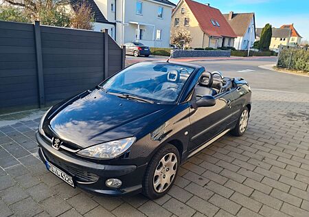 Peugeot 206 CC. Mit TÜV27 Cabrio