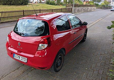 Renault Clio Yahoo! 1.2 16V 75 Yahoo!