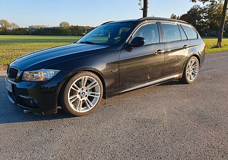 BMW 320 gebraucht kaufen BMW 320d Touring LCI M-Paket Xenon Alcantara Sport