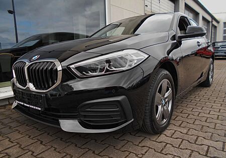 BMW 118iA 29`KM -NAVI-LED-SITZHEIZUNG-CARPLAY-PDC-