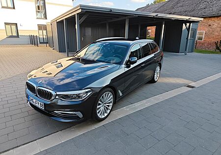 BMW 540i xDrive Luxury Line / Display Key
