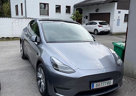 Tesla Model Y Long Range Dual Motor AWD Long Range