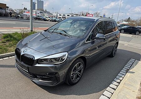BMW 220i Gran Tourer Sport Line/Navi/Kamera/ACC/SHZ