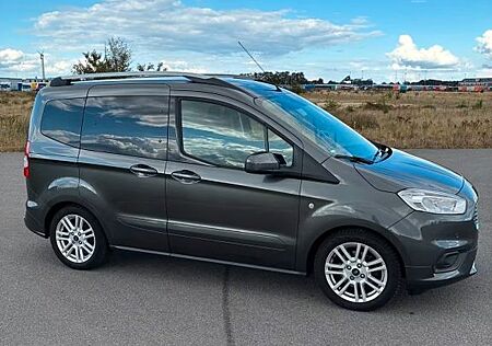 Ford Tourneo Courier Tourneo Titanium Anhängerkupplung, GJR, Sitzhzg