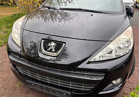Peugeot 207 CC Cabrio-Coupe Roland Garros