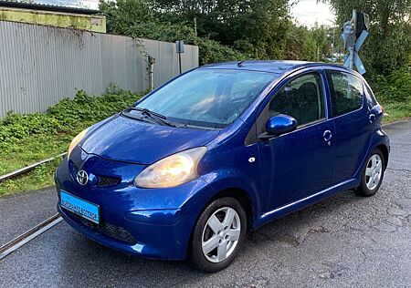 Toyota Aygo (X) Aygo AYGO Blue