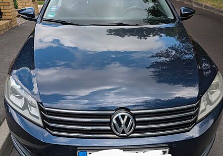 VW Passat Variant Volkswagen 2.0 TDI 125kW Highline BMT Va...