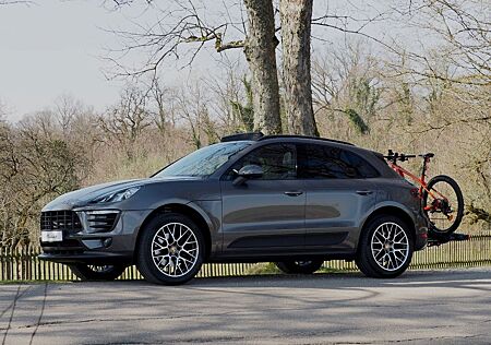 Porsche Macan AHK, Luftfederung, Panoramadach, Verkehrsz