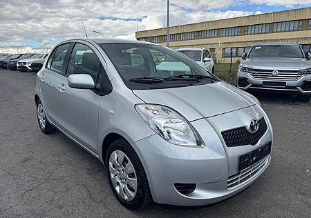 Toyota Yaris Sol Klima 2.Hand Allwetterreifen