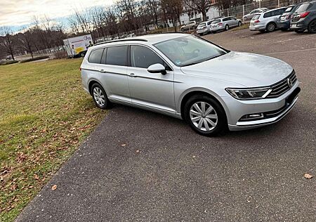 VW Passat Variant Volkswagen 2.0 TDI SCR DSG Variant -