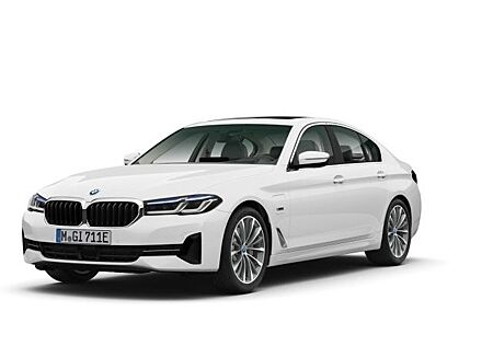 BMW 545e xDrive Laserlicht Head-Up Glasdach AHK Harm