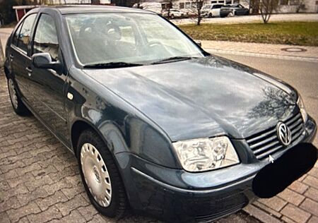 VW Bora Volkswagen 1.6 Highline 1. Hand TOP Scheckheft
