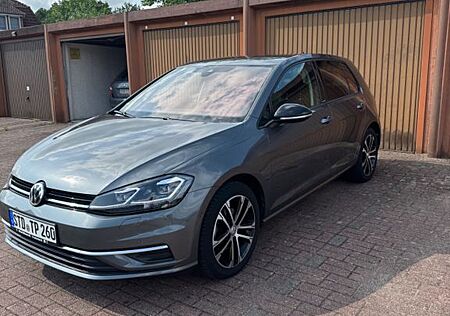 VW Golf Volkswagen 1.5 TSI ACT OPF DSG IQ.DRIVE