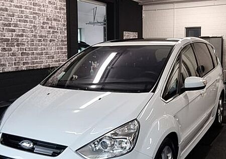 Ford S-Max 2,0 EcoBoost 176kW Titanium S PowerShi...