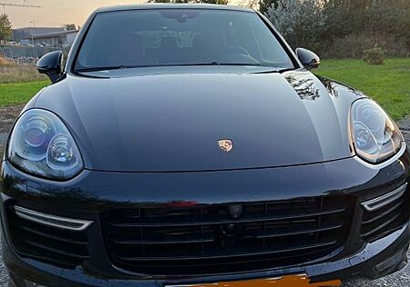 Porsche Cayenne GTS 6-Zylinder im Topzustand approved