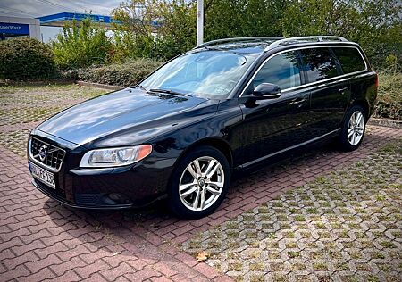 Volvo V70 D4 Summum, Standhzg, TÜV neu