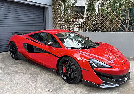 McLaren 600LT Coupe / Ceramic brakes / Lift / Carbon