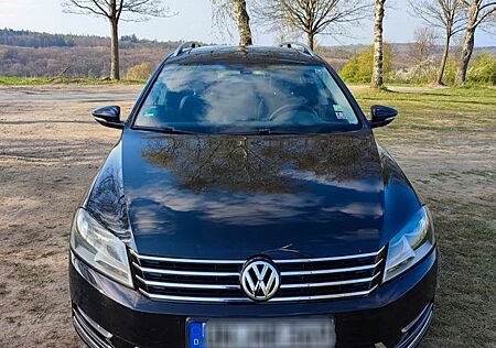 VW Passat Variant Volkswagen 2.0 TD Highline 4M Pano RFK AHK