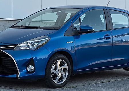 Toyota Yaris 1,5-l-VVT-i CVT Comfort Navi Alu Kamera