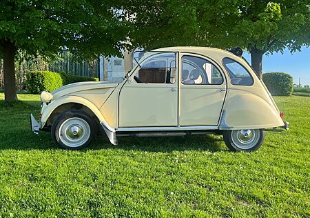 Citroën 2 CV sehr schöner Originalzustand, top gepflegt