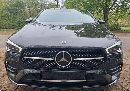 Mercedes-Benz CLA 220 Shooting Brake CLA 220d AMG ACC StdHz Multibeam AHK 23.800€ Net