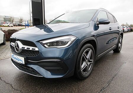Mercedes-Benz GLA 200 4M AMG-Line8G LED 360° Pano AHK DIST HUD