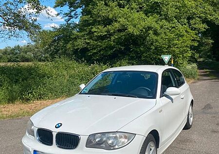 BMW 116i - TÜV neu-