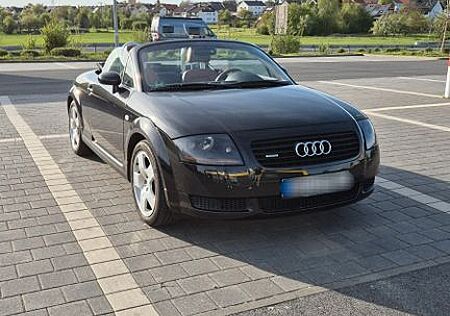 Audi TT Roadster 1.8T quattro