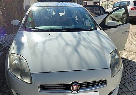 Fiat Bravo 1.4 | TÜV Neu | SR+WR | Klima | Treu!